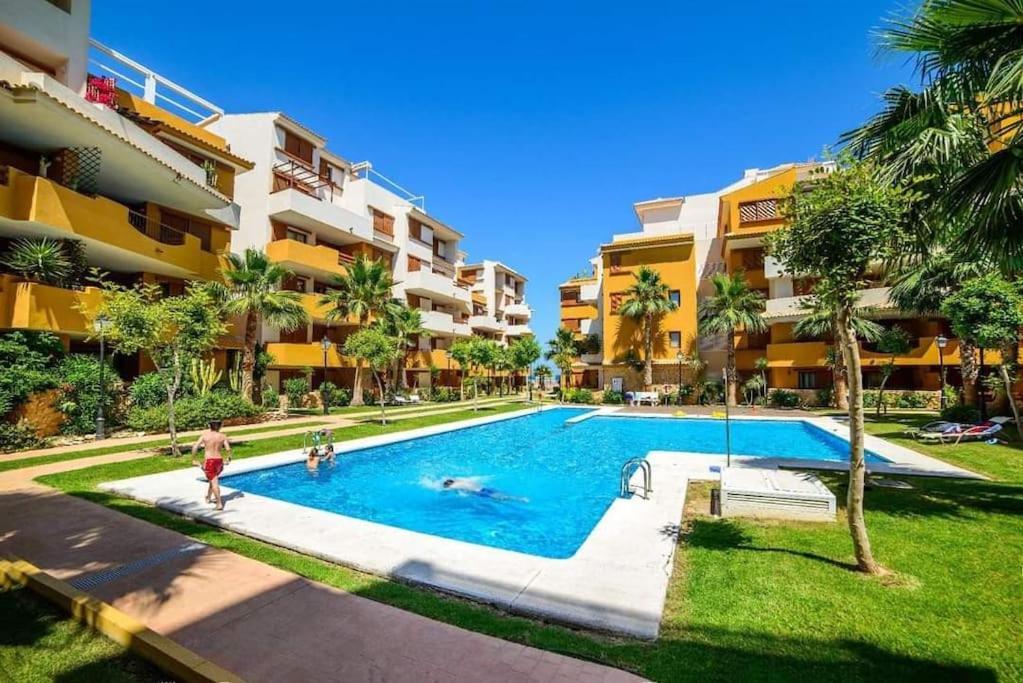 Olivia Sunny 2 Bedroom Apartament Punta Prima Torrevieja Exterior photo