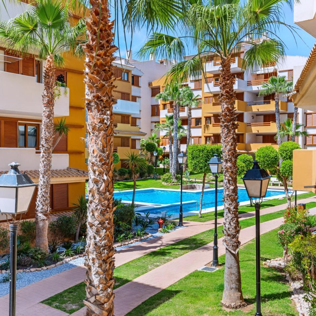 Olivia Sunny 2 Bedroom Apartament Punta Prima Torrevieja Exterior photo
